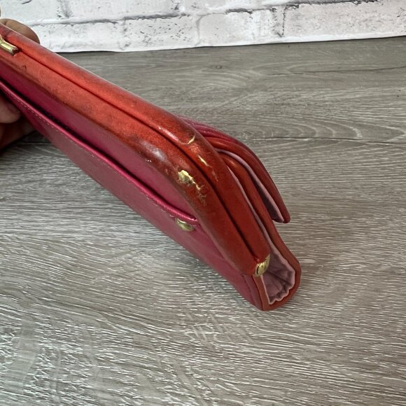 Coach red leather Kisslock  trifold checkbook wallet. - Picture 4 of 9